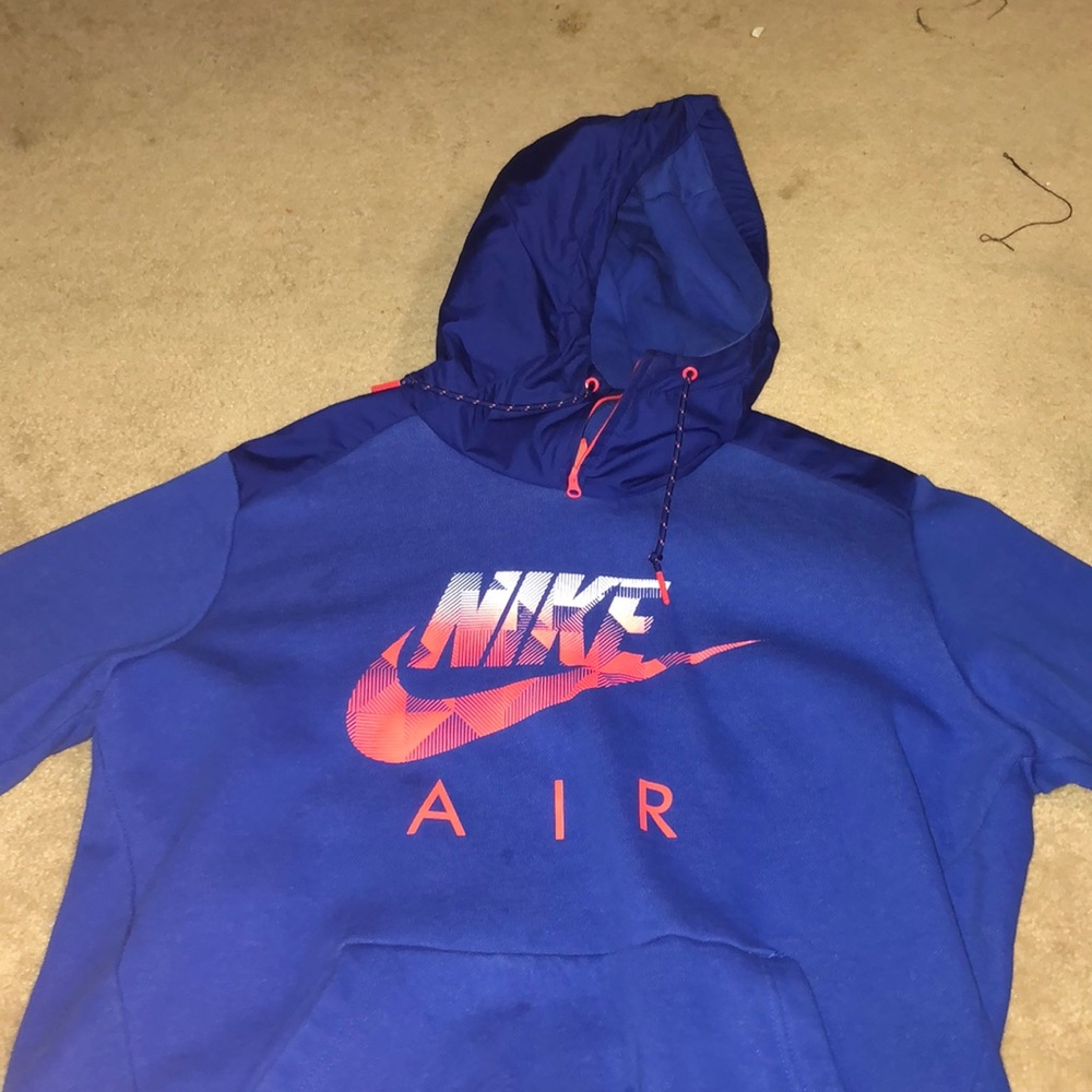 Nike hoodie very rare and cozy